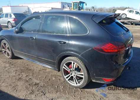 2013 Porsche Cayenne Gts z USA, uszkodzony, nr VIN WP1AD2A22DLA73863